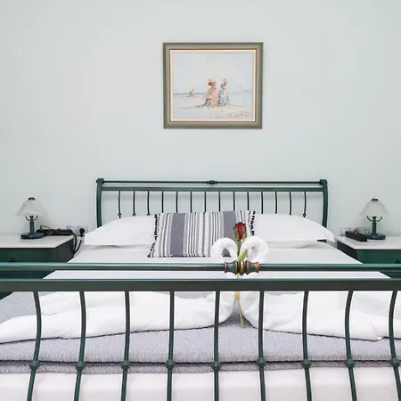 Apartament Palamoutaki *